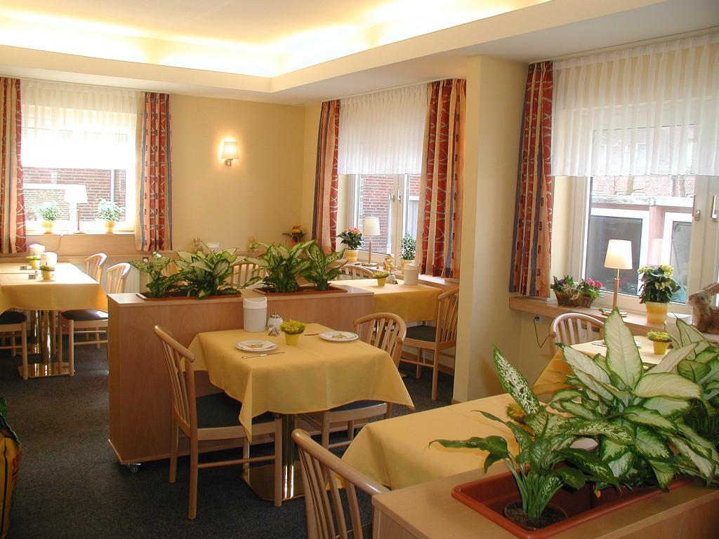 Hotel Atlantis Norddeich  Buitenkant foto